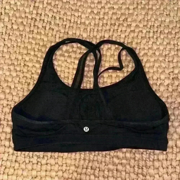 Lululemon women’s black‎ sports bra - Picture 3 of 6